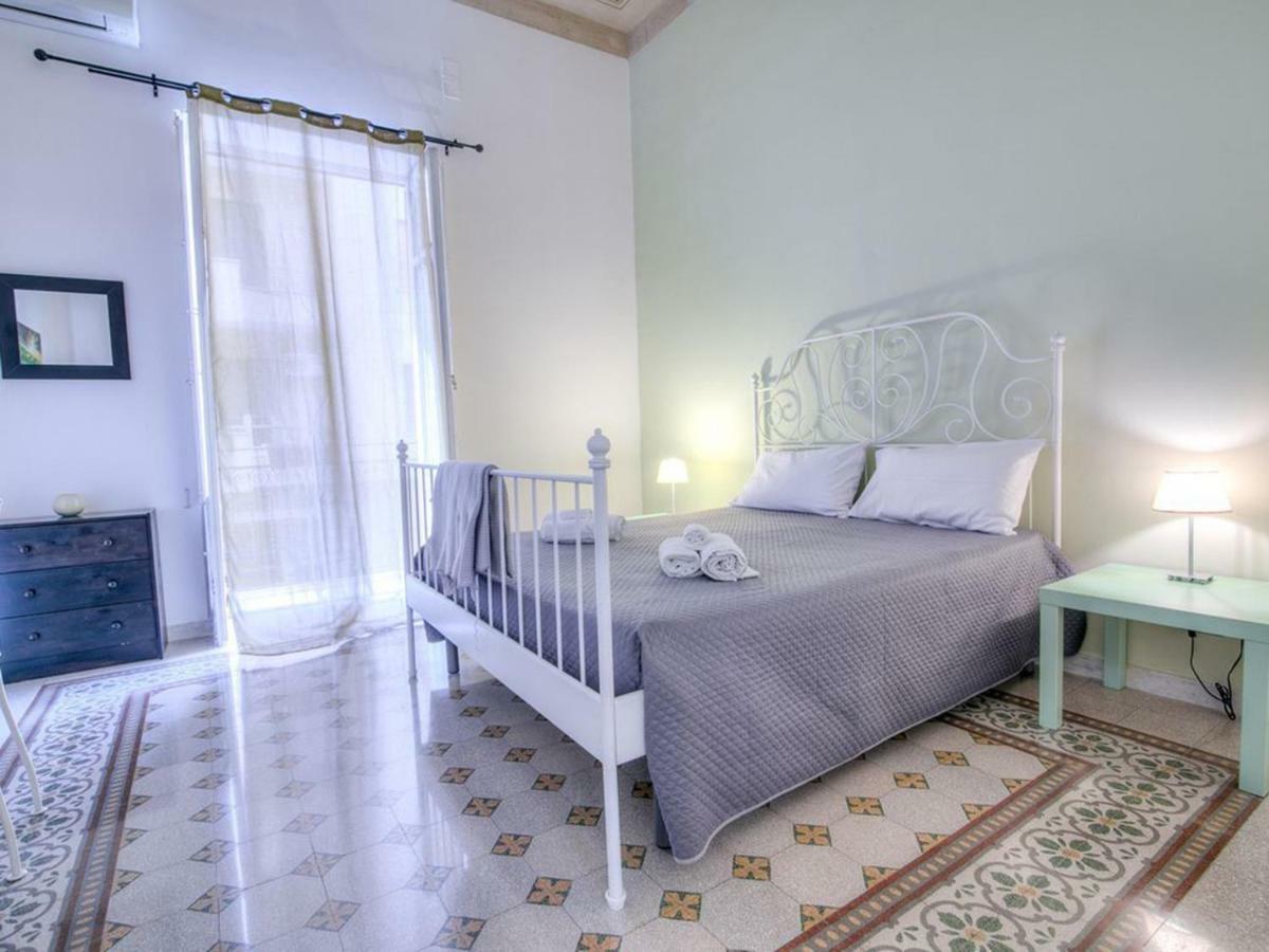 Liberty Apartment Палермо Екстер'єр фото