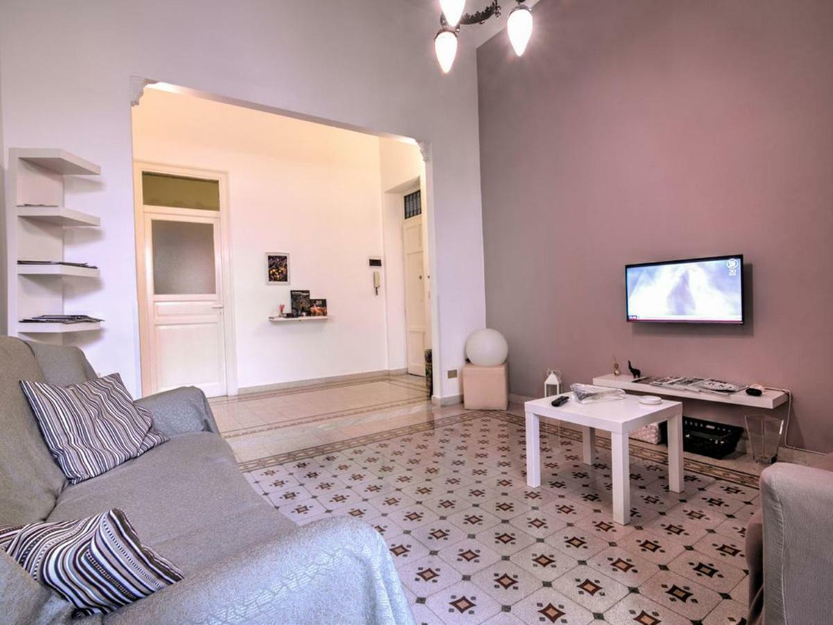 Liberty Apartment Палермо Екстер'єр фото